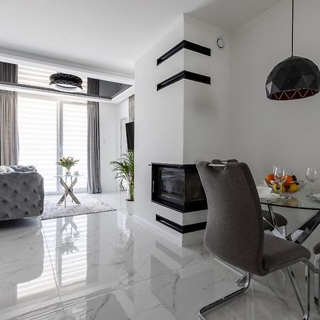 Apartament Z Basenem I Kominkiem ,,Baltic Sun” Sztutowo Exterior photo