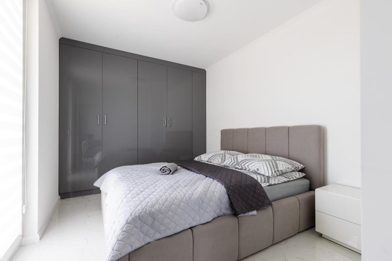 Apartament Z Basenem I Kominkiem ,,Baltic Sun” Sztutowo Exterior photo