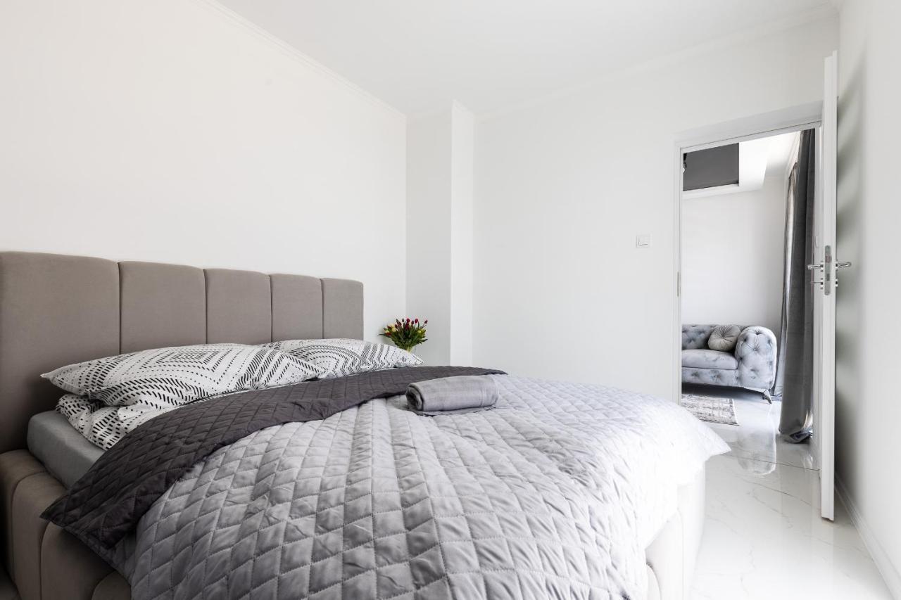 Apartament Z Basenem I Kominkiem ,,Baltic Sun” Sztutowo Exterior photo